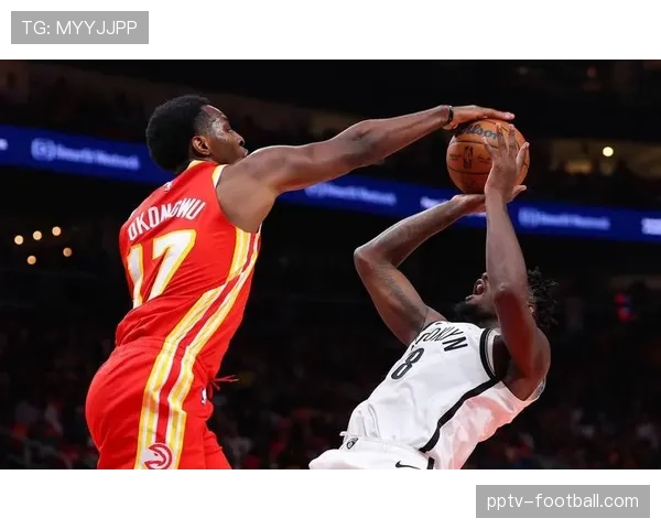 奥孔古18分12篮板7助攻 老鹰内线翻江倒海制胜 奥孔古18分12篮板7助攻 老鹰内线翻江倒海制胜